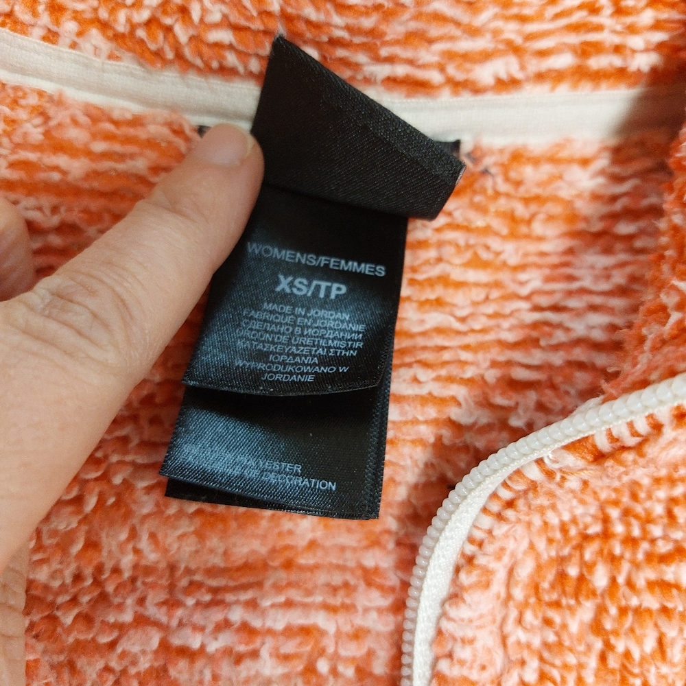 The North Face fleece zip-up jacket - Picture 6 of 6